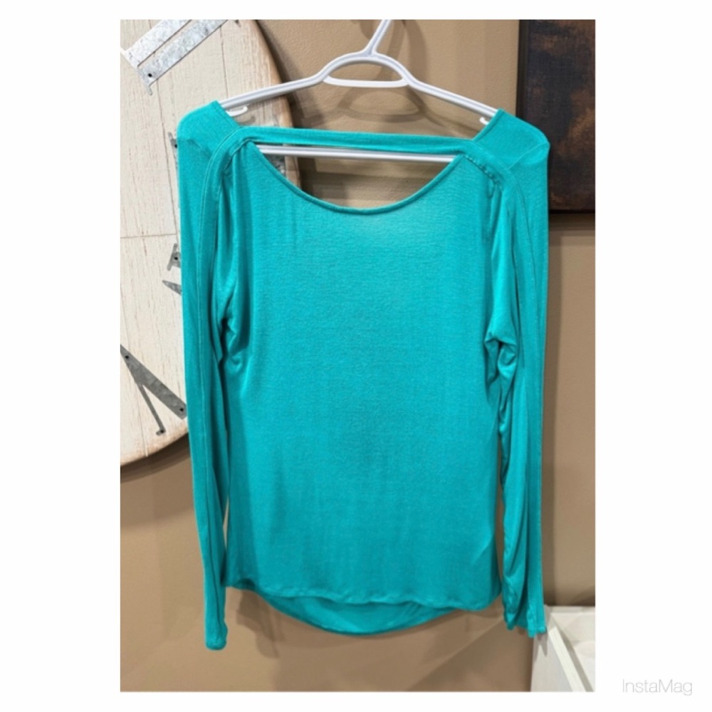 NEW Guess Turquoise Teal Long Sleeve Women's Top Size Large